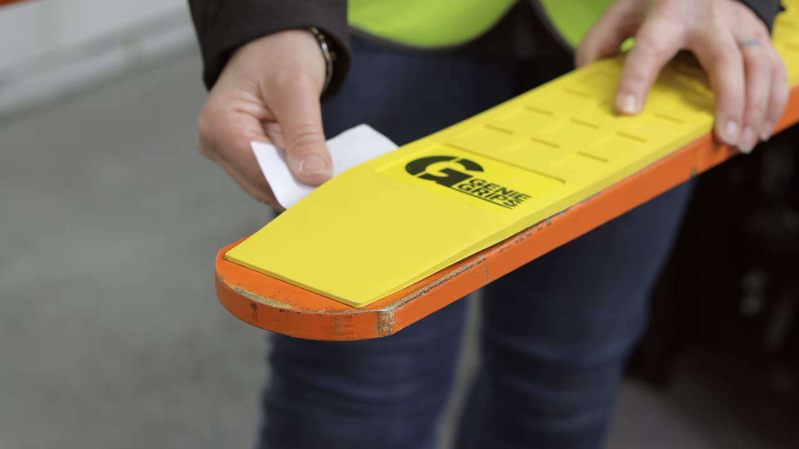 GenieGrips-Stik-It-Pads